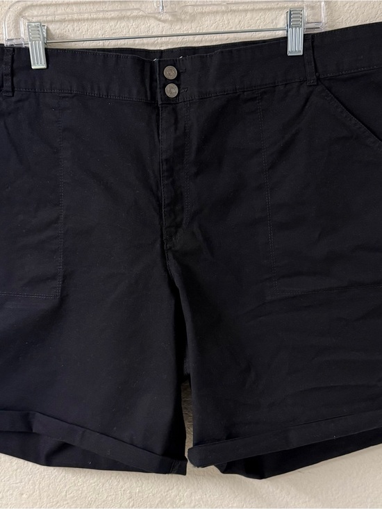 Gloria Vanderbilt Pants - Gloria Vanderbilt Black High-Waist Cuffed Shorts